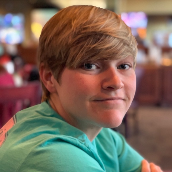 Meet your Posher, Heheather - Picture 1 of 1